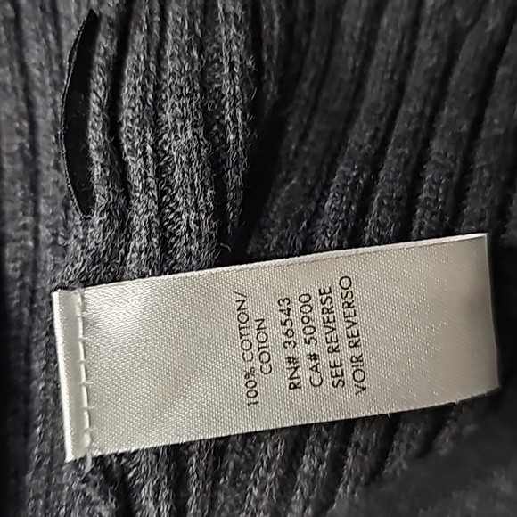 Calvin Klein Sweater 3/$12 - Picture 5 of 7